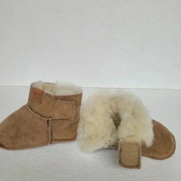 Baby Boots Crib Booties Infant Size 3/4 Warm Winter Fall Fur Lined Tan - Picture 5 of 6